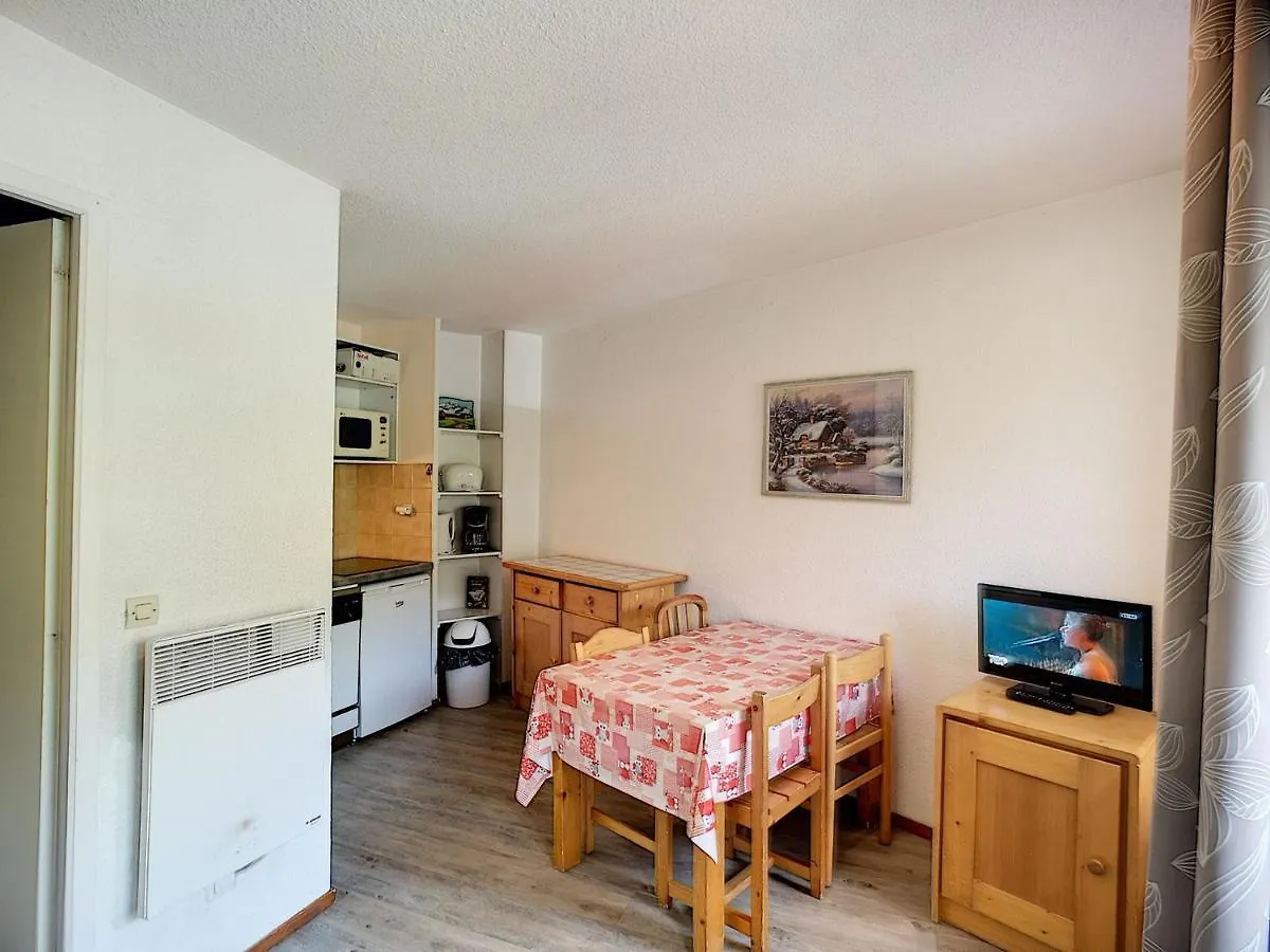 Studio Cabine 4 Pers, Ski Aux Pieds, Carrefour Central, Parking - Fr-1-178-105 Saint-Martin-de-Belleville 0*,  France