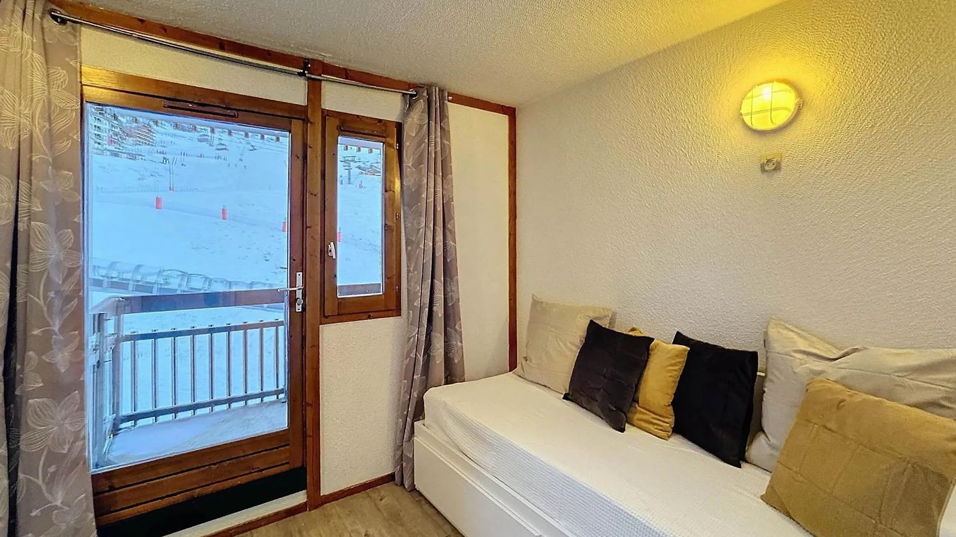 Studio Cabine 4 Pers, Ski Aux Pieds, Carrefour Central, Parking - Fr-1-178-105 Saint-Martin-de-Belleville Apartment